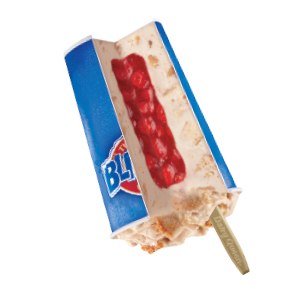 Royal New York Cheesecake filled with Strawberry